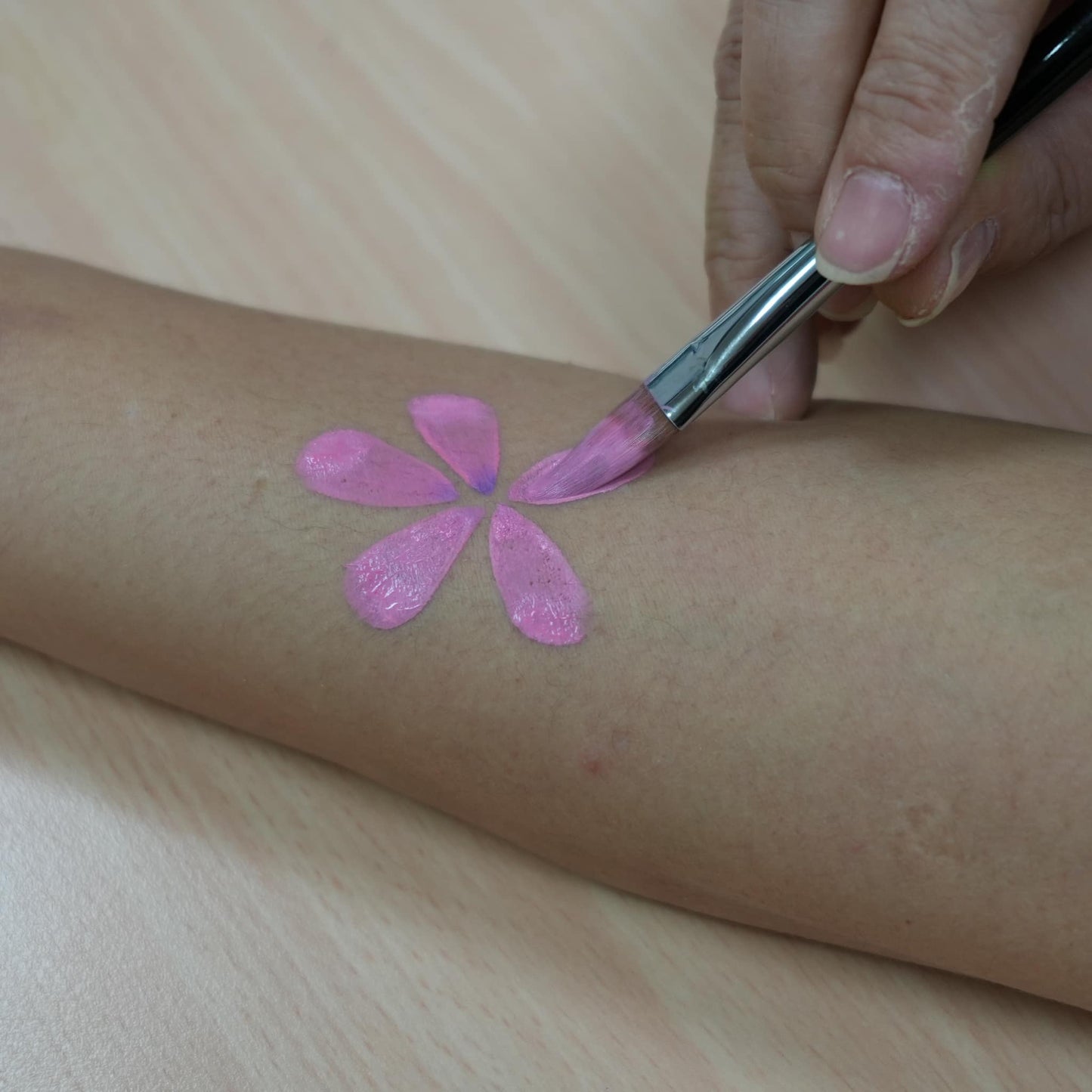 Professional body paint flower brush 04