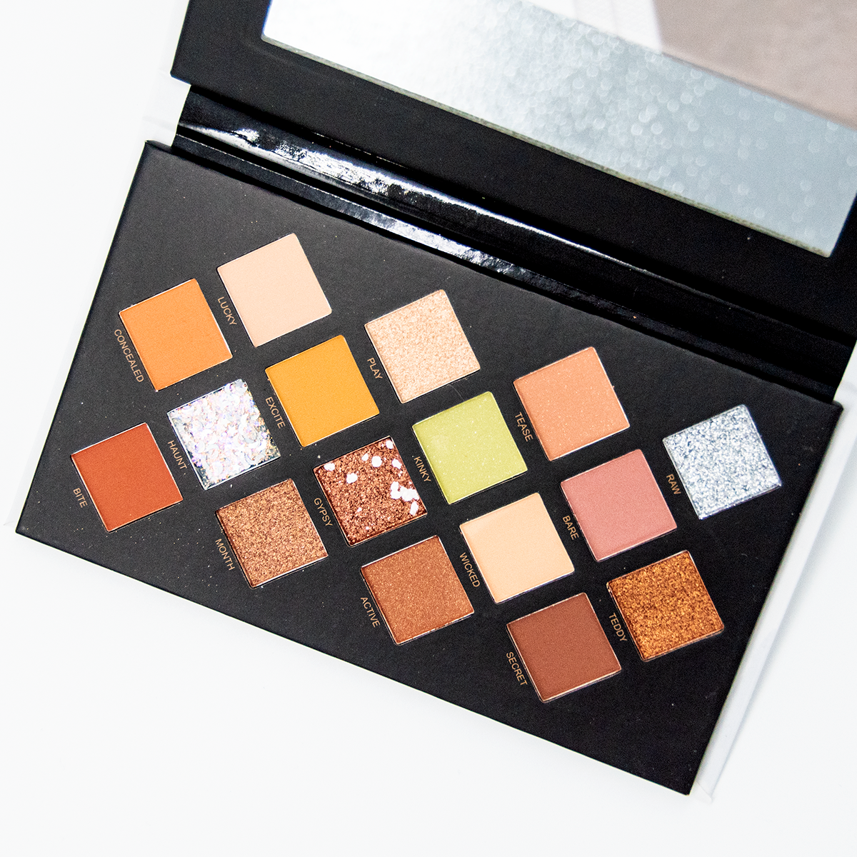 Eye Shadow Palette - 16 colors