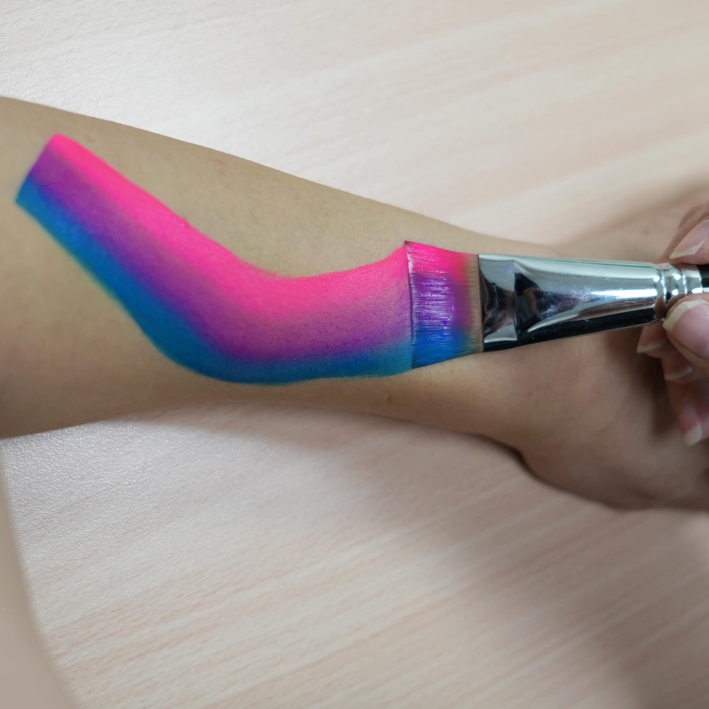 Professional body paint Large flat brush 01