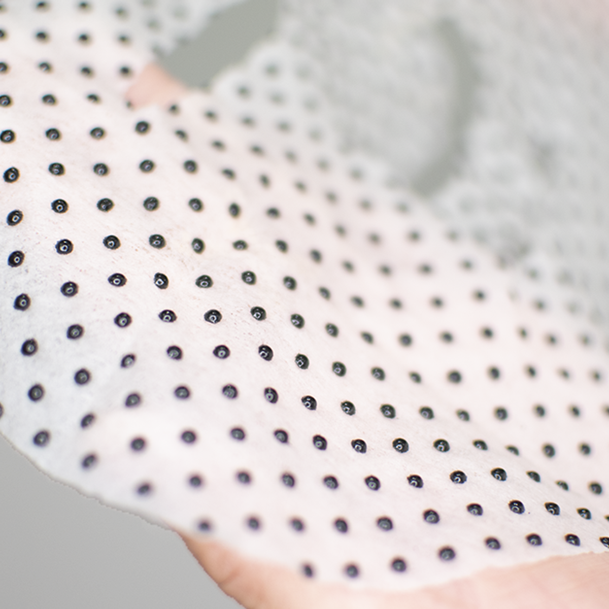Moisturizing & Brightening Magnetic Facial Mask - detail